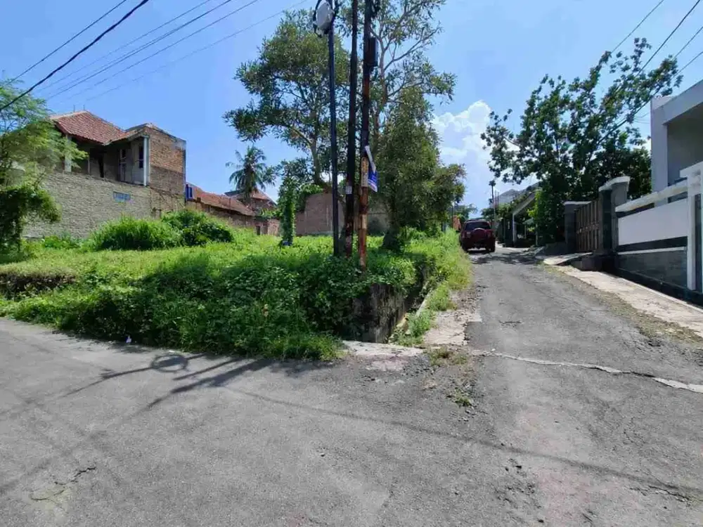 Tanah di Kedamaian blkg Supermaket Myra
