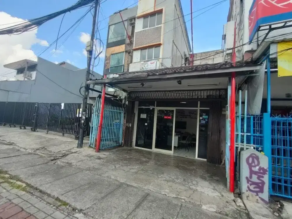 Ruko Plong Siap Digunakan Lokasi Jalan Samanhudi Dekat Pasar Baru Jakarta Pusat