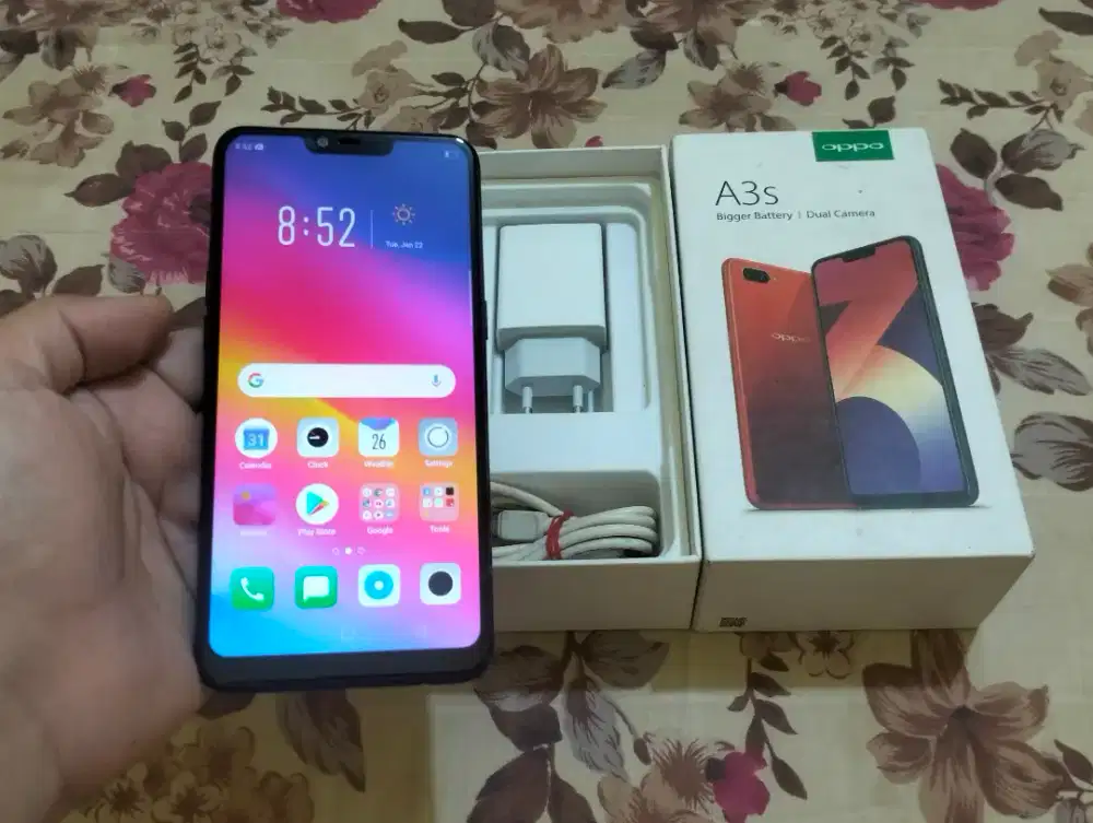 BUTUH UANG OPPO A3S RAM 6GB / 128GB 4G LTE 6.2in Face iD Komplit
