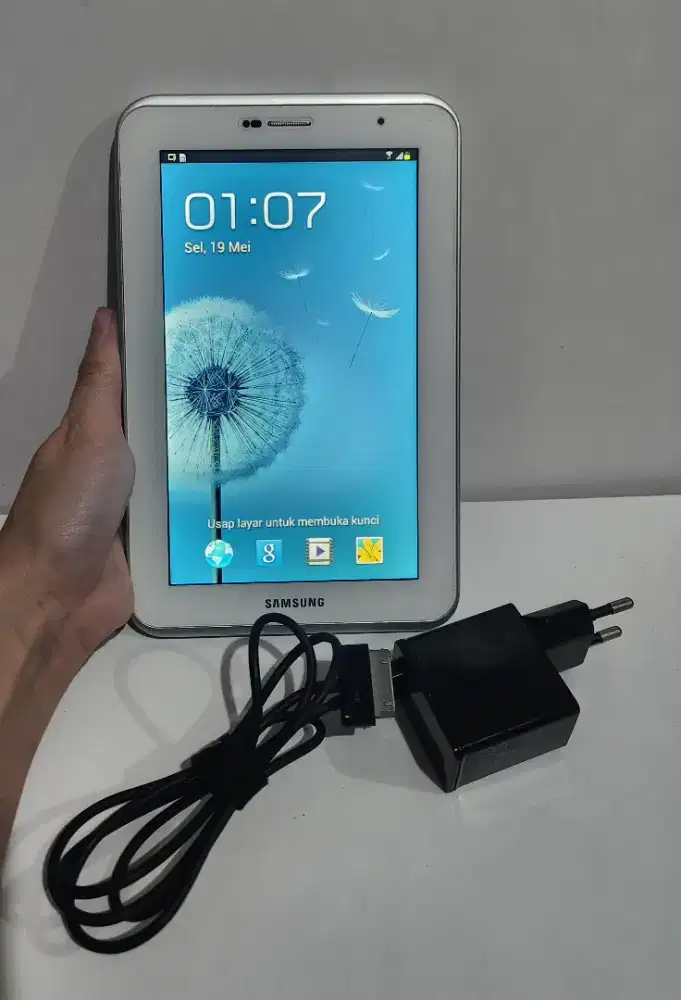 Samsung Galaxy Tab 2 7.0 GT-P3100 + bonus SD card 16 GB