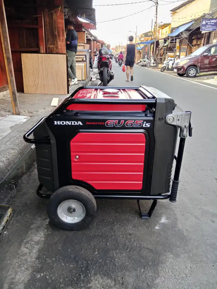 Genset Silent Honda EU65is