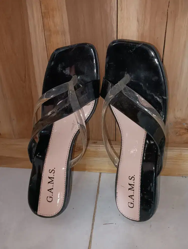 sandal heels wanita