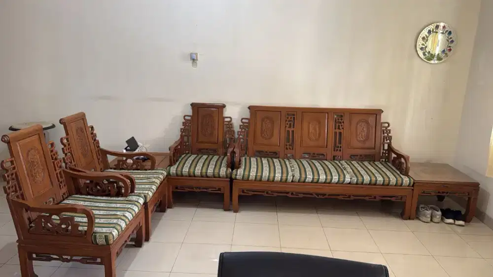 Kursi + Meja Kayu Jati Antik (1 set)