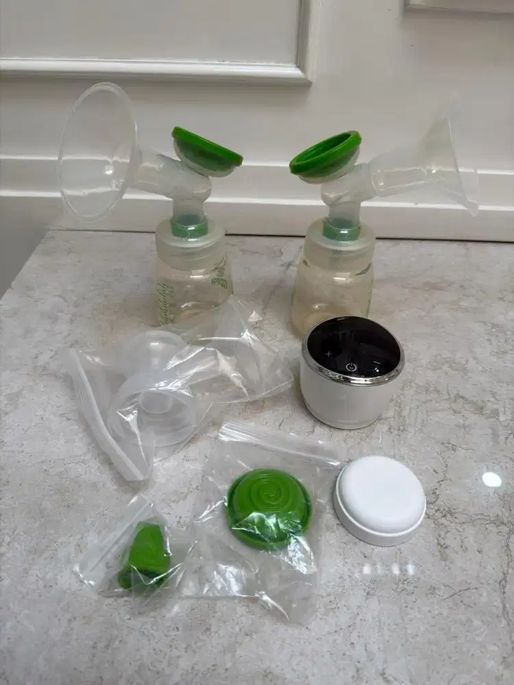 DIJUAL MOMUUNG BREAST PUMP