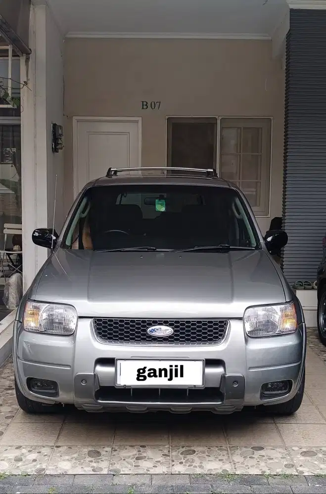 DIJUAL CEPAT FORD ESCAPE 2004 – SUV TANGGUH & SIAP PAKAI