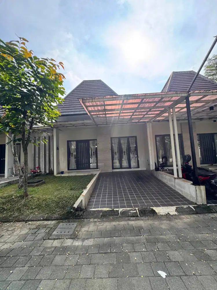Rumah Mewah dekat pintu tol di Amaya ungaran