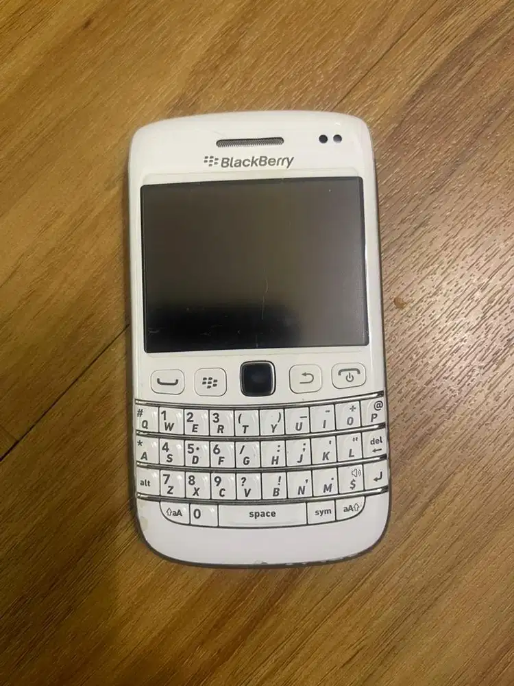Black berry bold 9790 antik