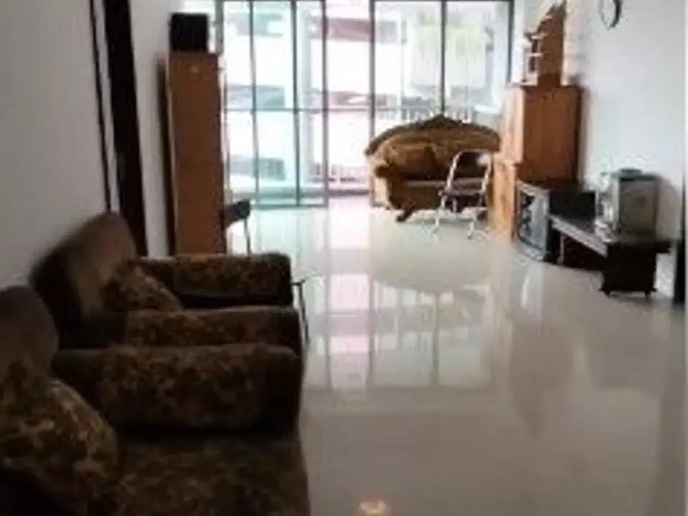 Apartemen ST Moritz Puri Indah, harga murah dibawah njop
