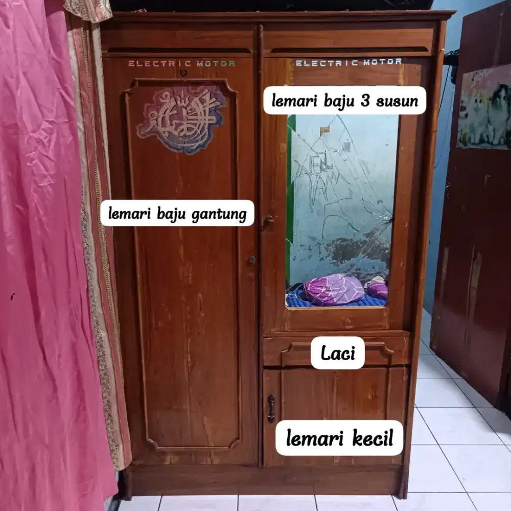 Lemari Kayu Jati