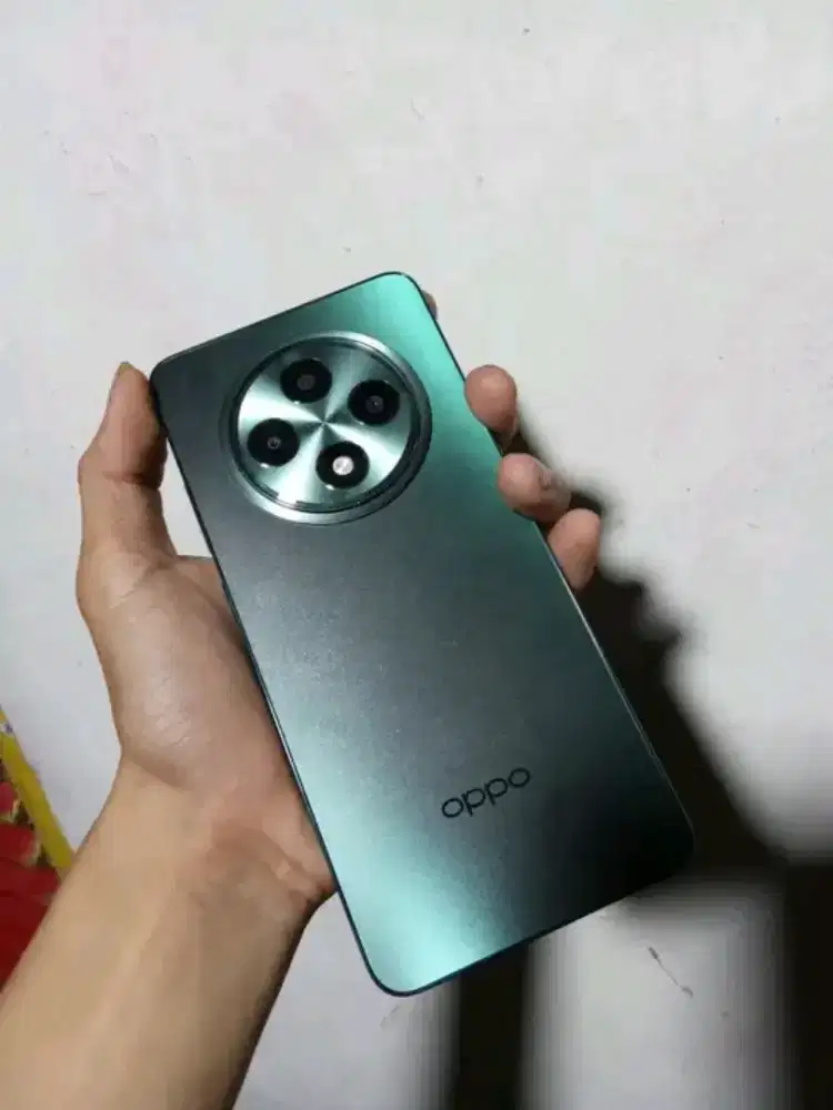 Oppo Reno 12f 5g mlus kinclong hp csan aj.ram 12/256