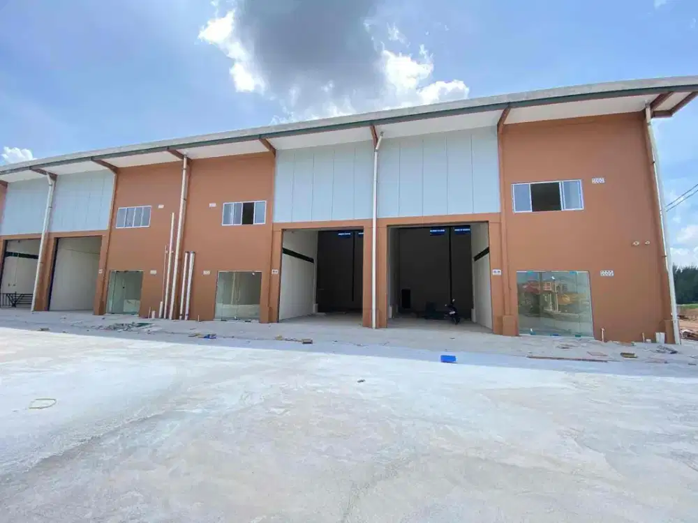 DISEWAKAN GUDANG GOLDEN PARK GOLDEN CITY SIAP PAKAI UNTUK USAHA ADA STANDARD DAN HOOK