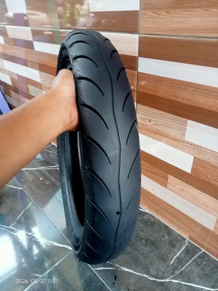 Ban tubeless Maxxsis diamond ukuran 90/90-14