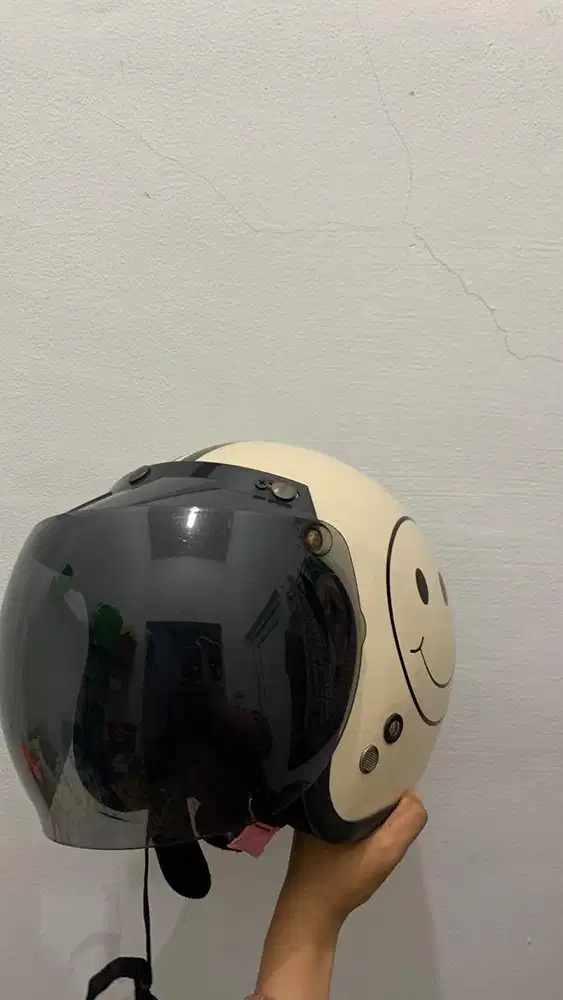 Helm Bogo Smile Bekas