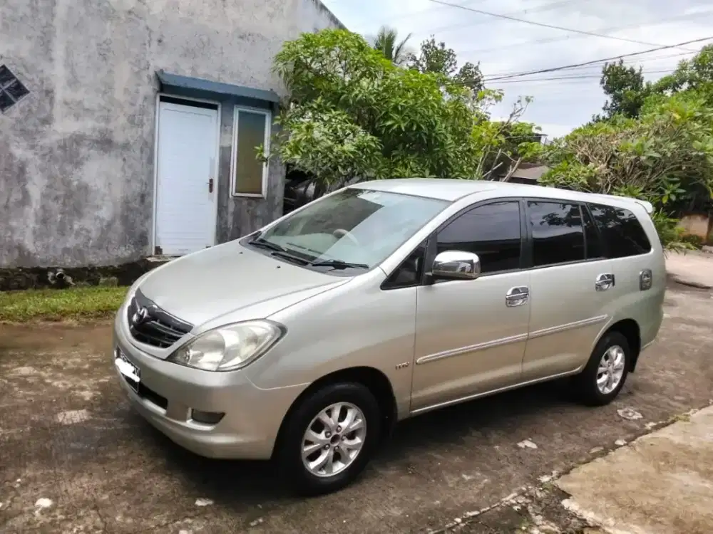 Kijang Innova 2.0 V AT 2007