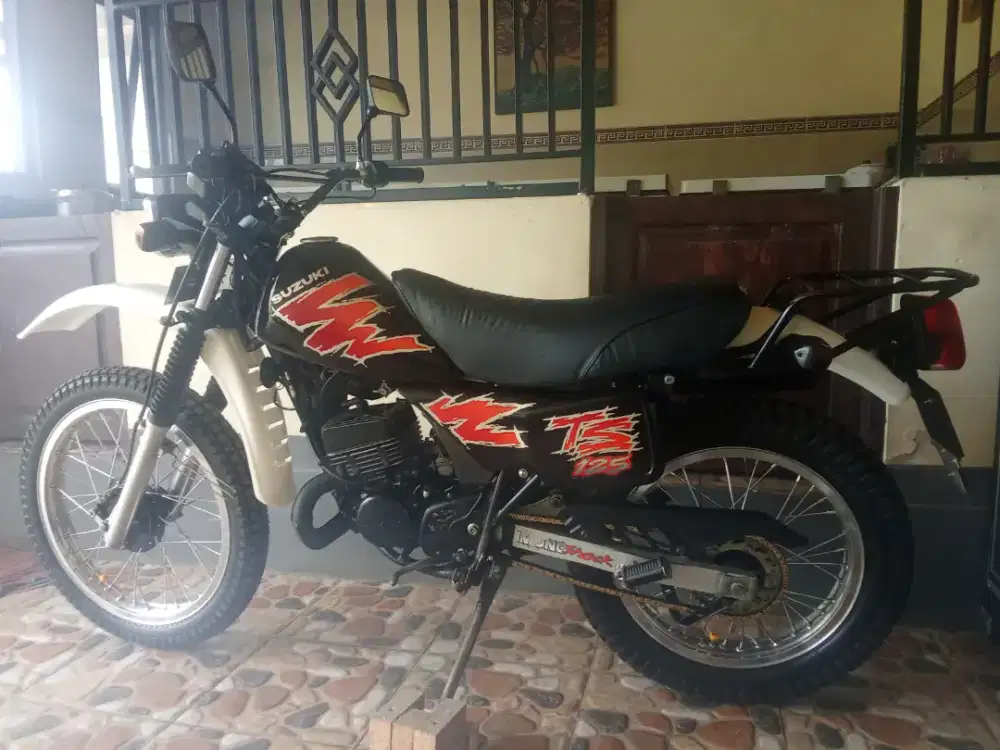 Dijual TS 125 SS lengkap