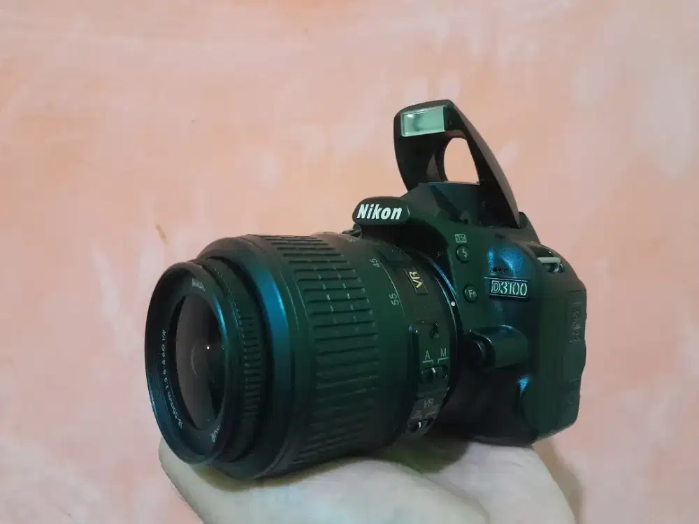 Kamera dslr Nikon D3100 VR