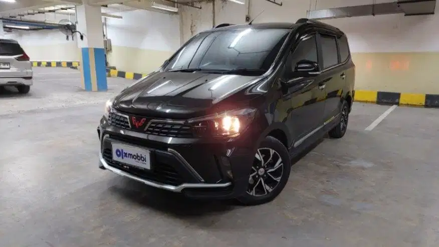 DP MURAH Wuling Confero S 1.5 L ACT Lux Plus MT 2022 Hitam CHFJB