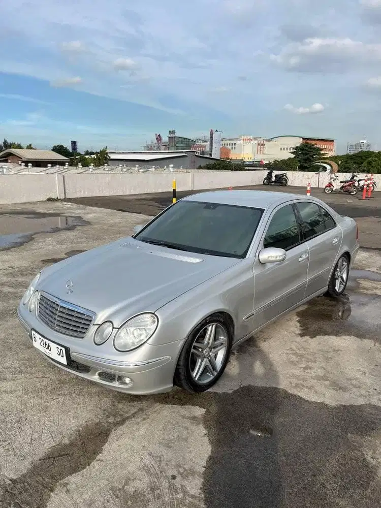 Mercy E240 Elegance 2007 Silver on Beige