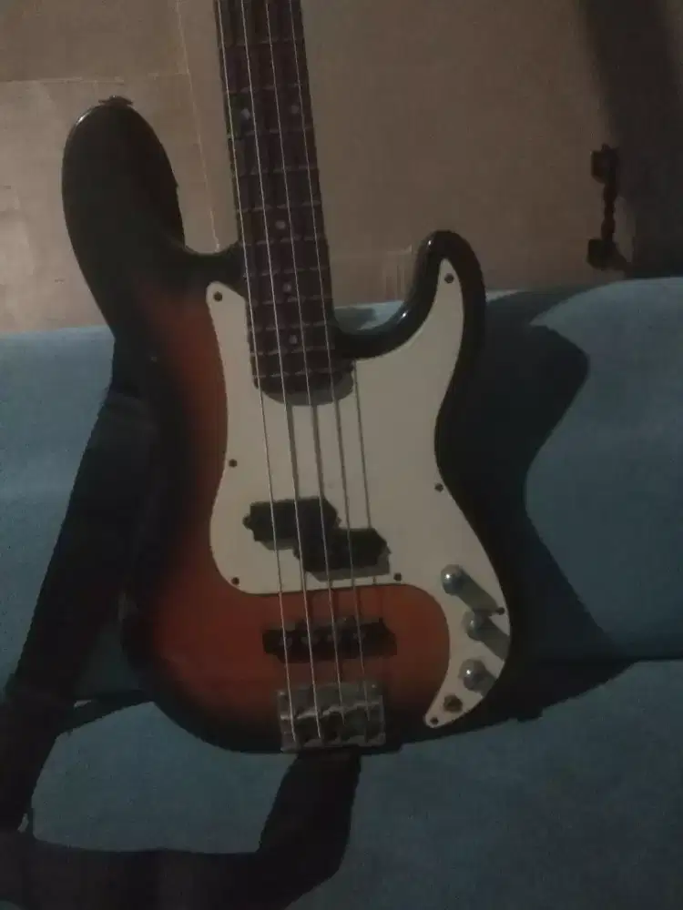 Jual bass gitar
