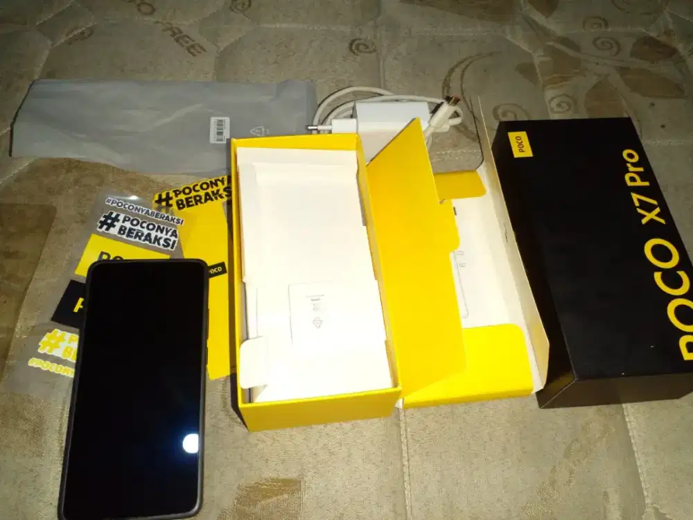POCO X7 Pro 5G 12/512 GB Hitam - Garansi Resmi Aktif 6 Bulan
