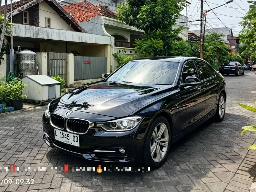 BMW 320i 2.0 F30 SPORT MATIC SEDAN ,KM 76 RB