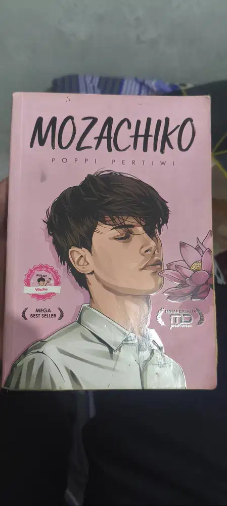 Novel MOZACHIKO – Poppy Pertiwi (Mega Bestseller Wattpad)