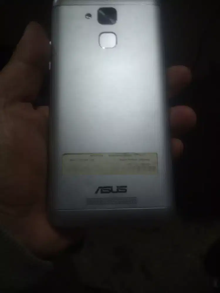 Asus X008DA / Zenfone 3 max. Ram 2/16 GB.hp siap pakai