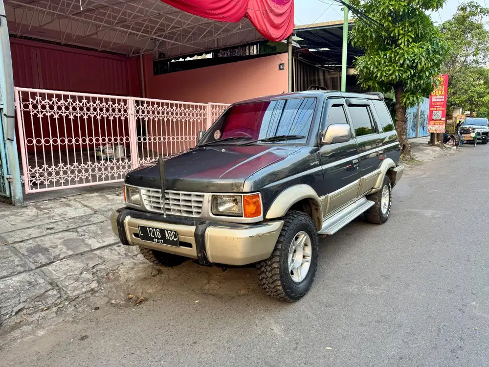 Isuzu Panther Hi Sporty 1998 Abu-Abu Km100rb