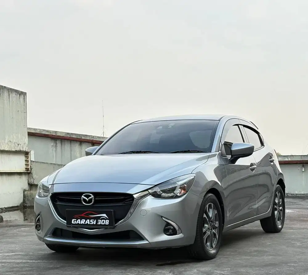 Mazda 2 GT 1.5 Skyactiv AT 2018 Facelift Silver Kilometer 63 rb record