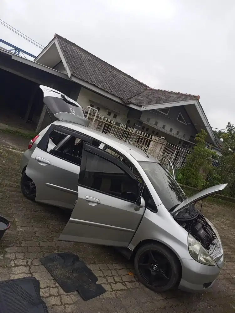 Honda Jazz 2004 Bensin