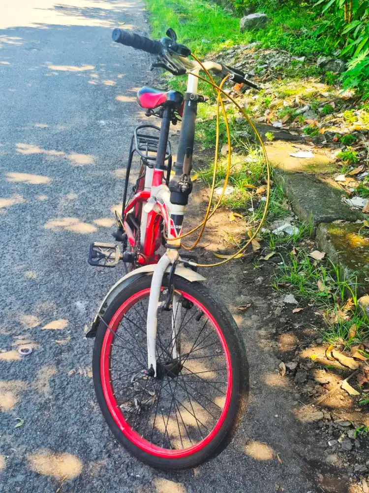 Sepeda lipat darson