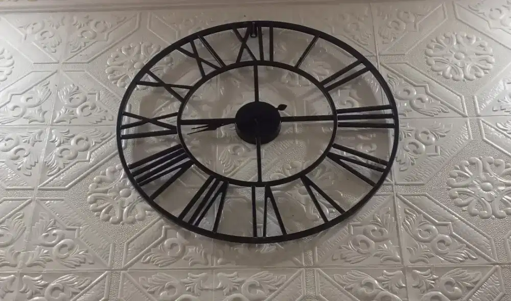 jam dinding minimalis