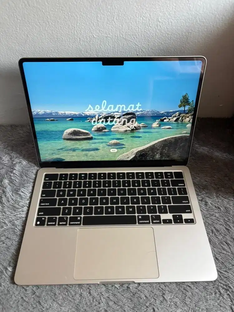 Macbook air m2 16/256 cc 12