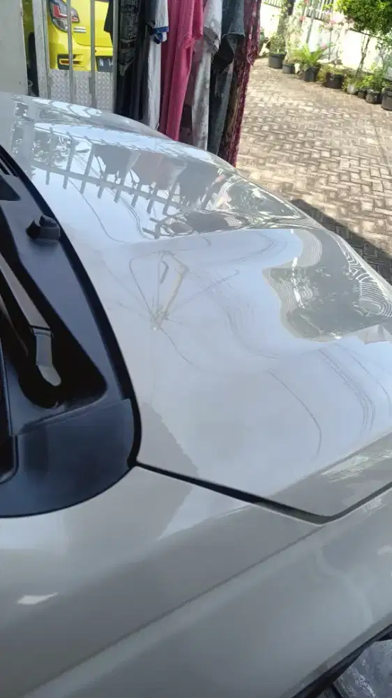 Detailing Poles Mobil Eksterior & Interior