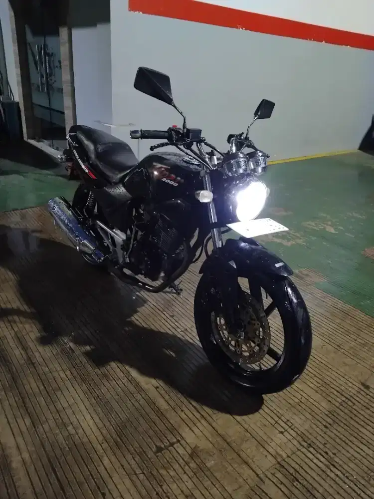 Honda Tiger 2004
