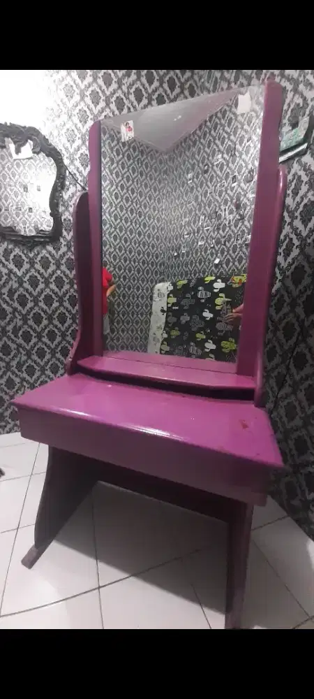 Meja rias minimalis kayu jati