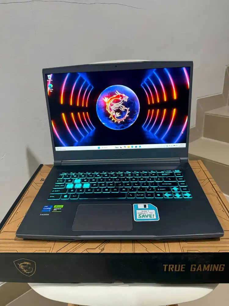 DIJUAL LAPTOPNYA BOS