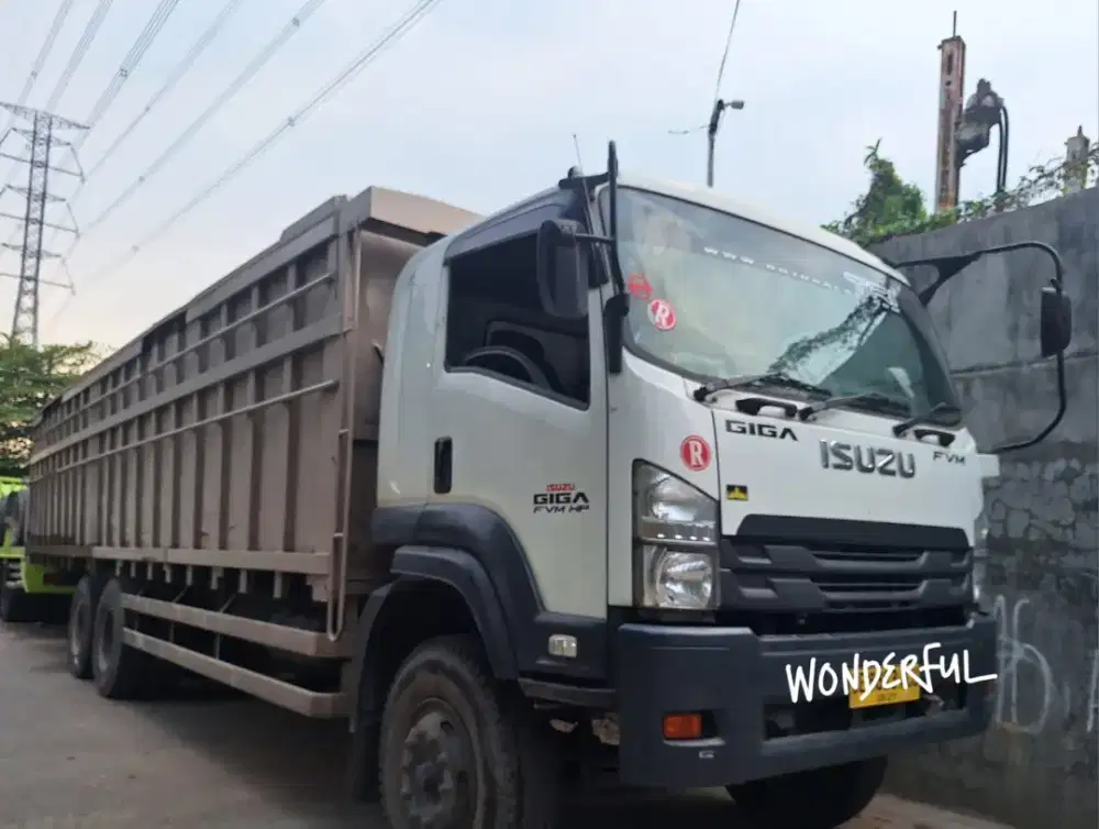 Isuzu GIGa FVM 285Ps Tronton 6×2 Bak Besi 9.8m BIO solar Turbo Hino
