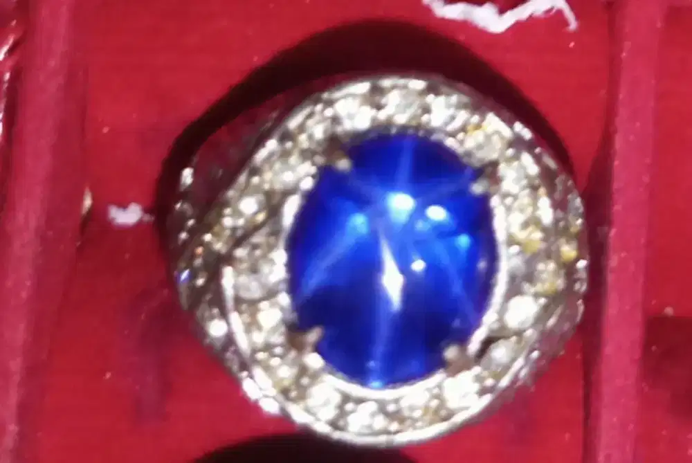 Batu blue safir star