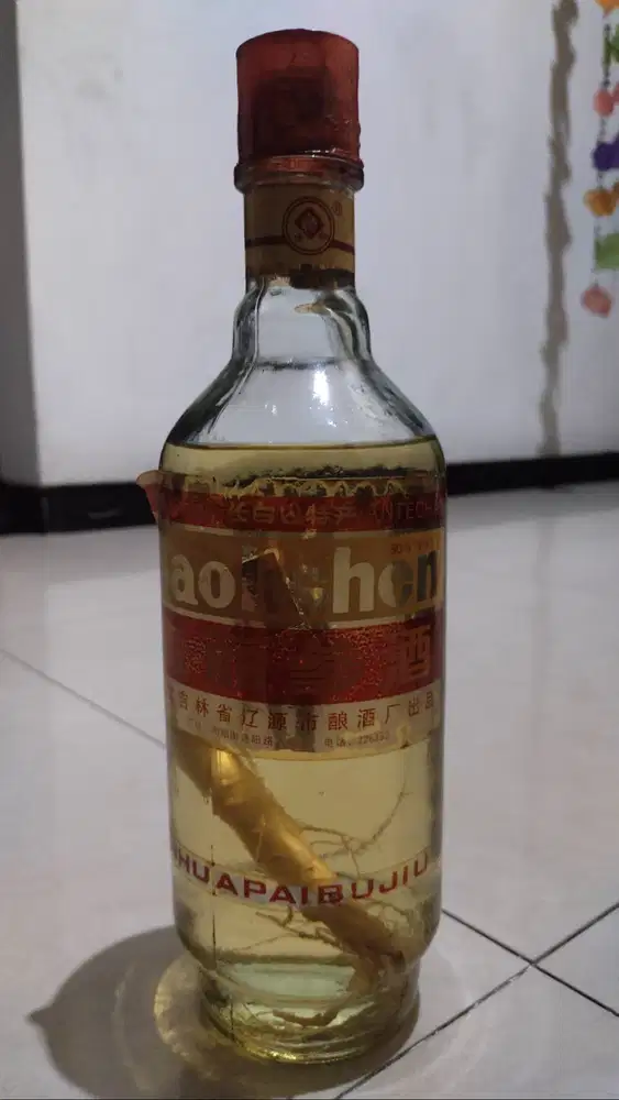 Gaolishen Ginseng dalam botol kaca