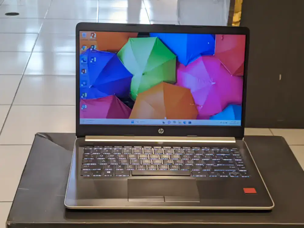 Laptop Hp 14s-cf2xx i5 Gen 10 Ram 16 GB SSD 256 GB Vga AMD Radeon 530