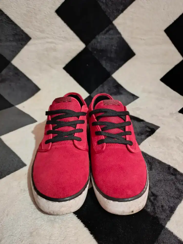 Volcom Stone Classic Skate Canvas Red Unisex's Sneakers