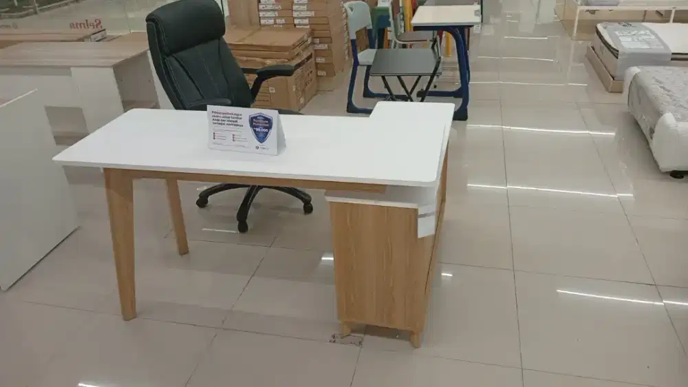 PENDANT MEJA KANTOR