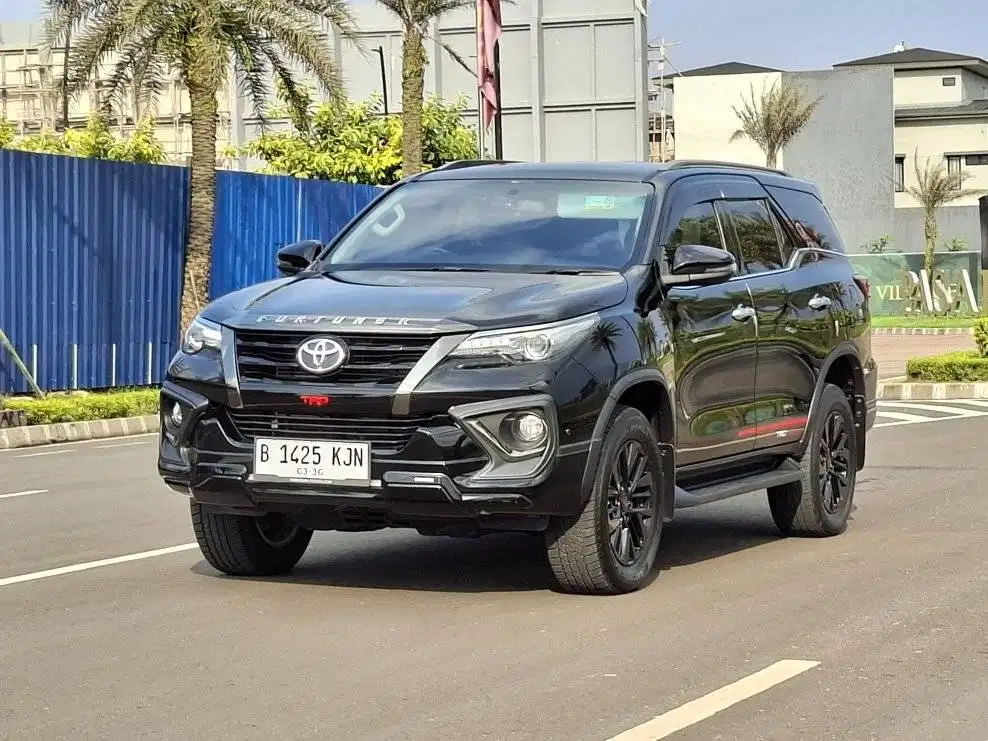 TERMURAH Fortuner VRZ TRD Turbo Sportivo 2.4 Diesel AT Automatic 2020