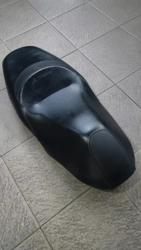 Jok Original Yamaha XMAX copotan baru/like new