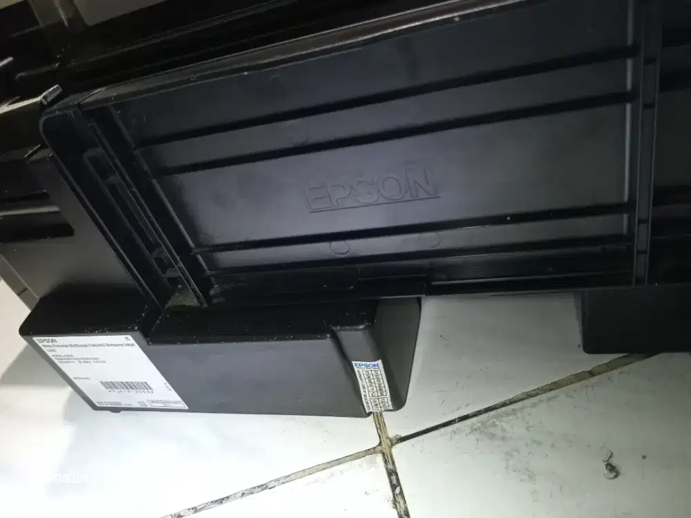 Printer epsin L565 luar dalam ,mulus haail ok .masih segel head