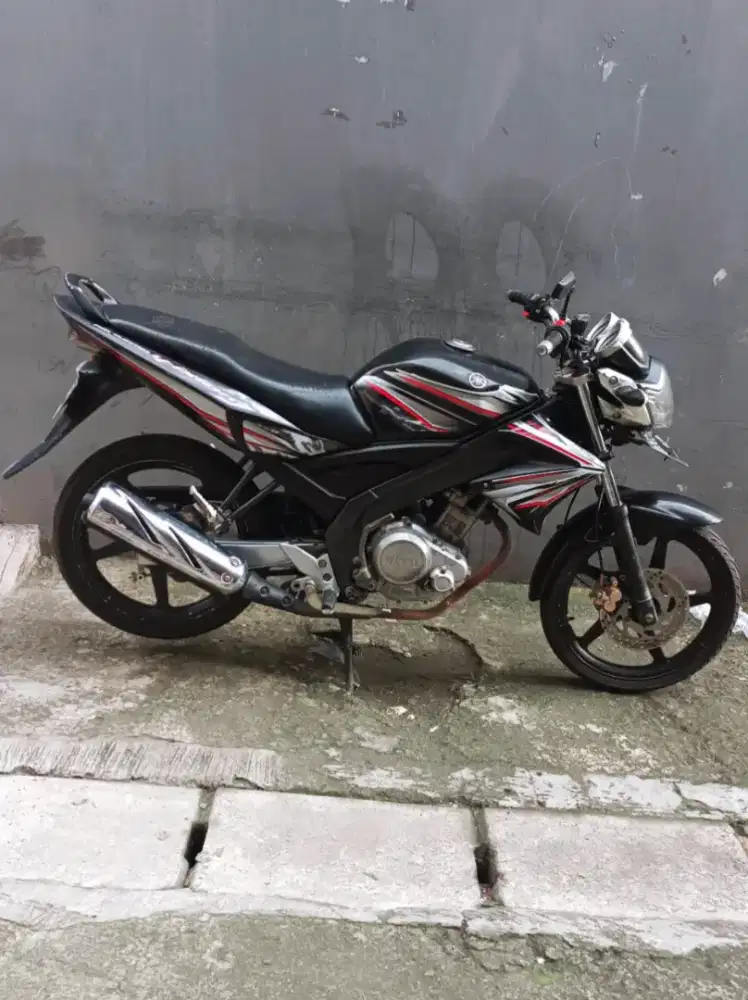 Yamaha Vixion new 2012 kesayangan Lengkap tinggal pakai