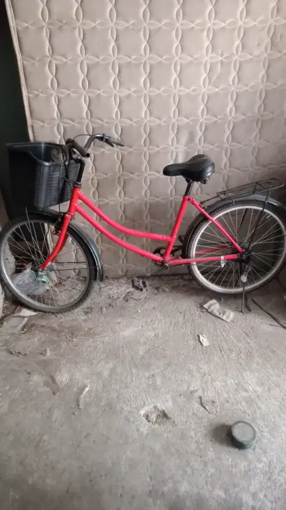 sepeda keranjang masih bagus banget