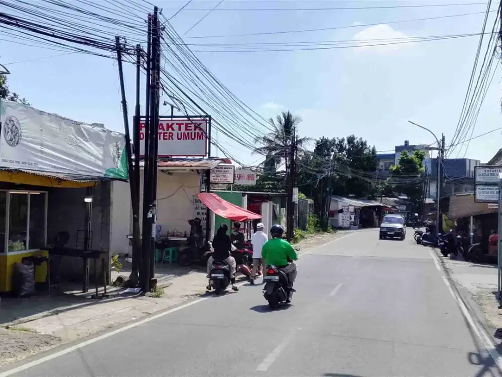 24. JAM. RAMAI ,di jual Ruko 3 lantai strategis