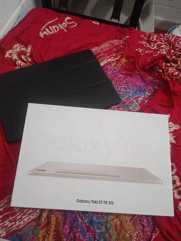 hii folks, aku mau nawarin Samsung Tab S7 FE 5G 6/128 GB di 3,999jt